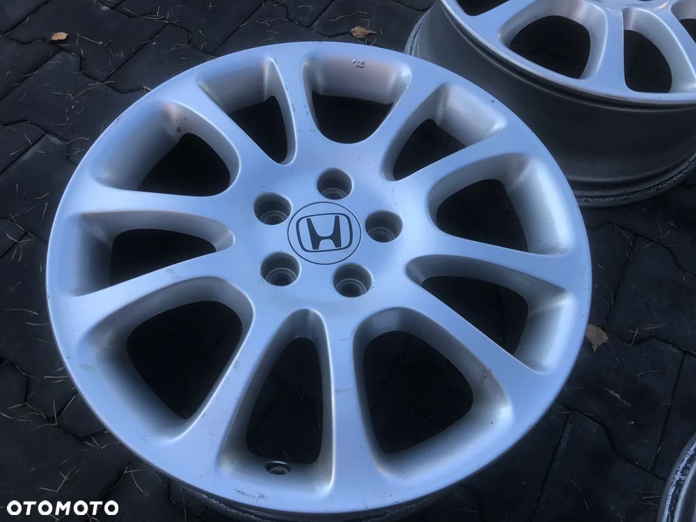 Felgi Honda CR-V III 17 7x18 5x114,3 ET50 - 5