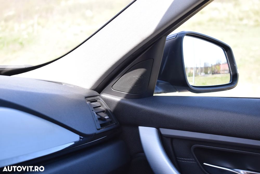 BMW Seria 5 520d Sport-Aut. - 24