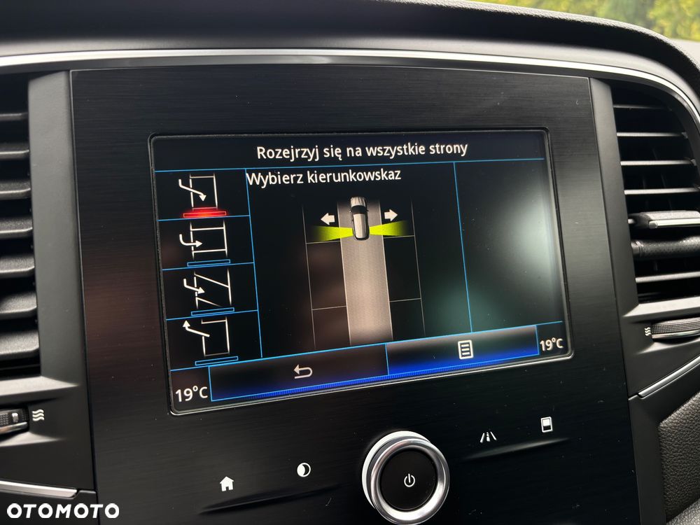 Renault Megane ENERGY dCi 130 BOSE EDITION - 34