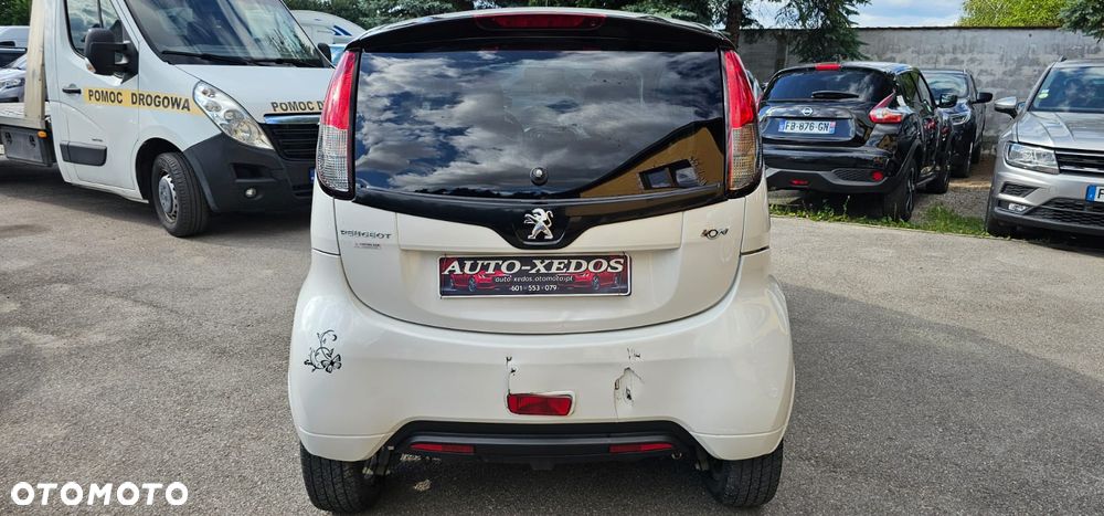 Peugeot iOn Active - 8