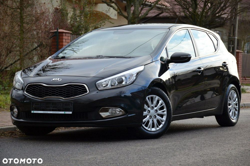 Kia Ceed - 8