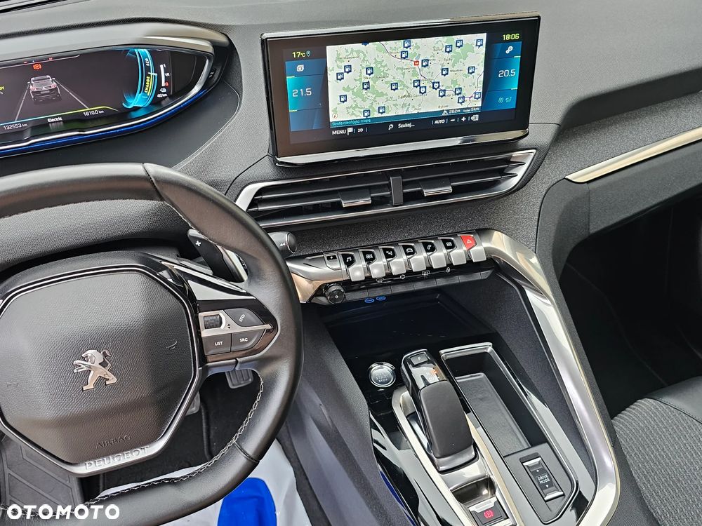 Peugeot 3008 225 e-EAT8 Allure Pack - 26