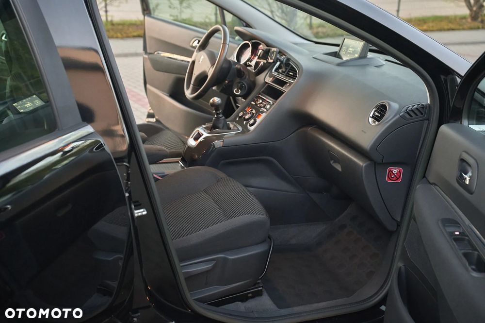 Peugeot 5008 2.0 HDi Allure - 24