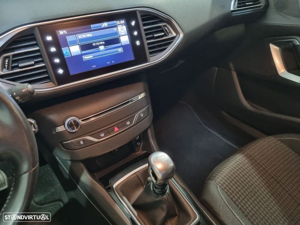 Peugeot 308 1.2 PureTech Style - 9