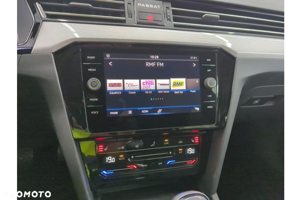 Volkswagen Passat - 6
