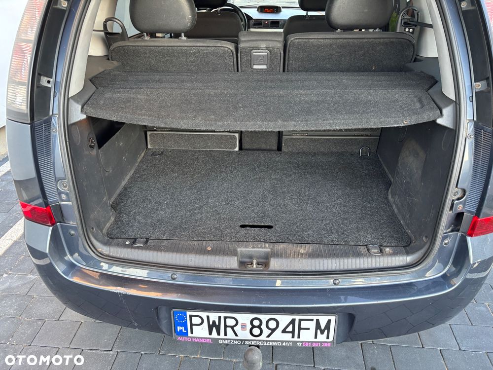 Opel Meriva 1.8 16V Cosmo - 11