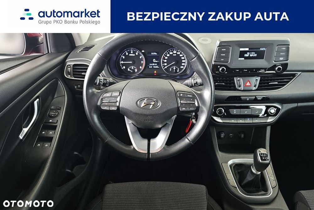 Hyundai i30 1.5 DPI Classic + - 13