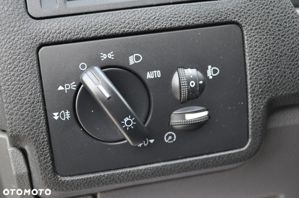 Ford Kuga 2.0 TDCi 4x4 Individual - 27