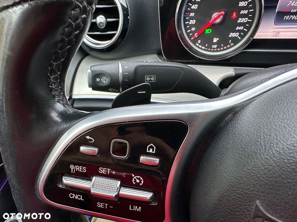 Mercedes-Benz Klasa E 200 d 9G-TRONIC - 34