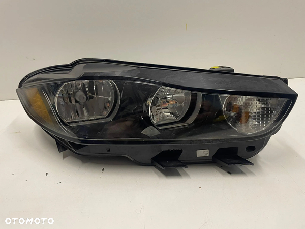 XE USA X760 GX73 LAMPA PRAWA PRZÓD JAGUAR