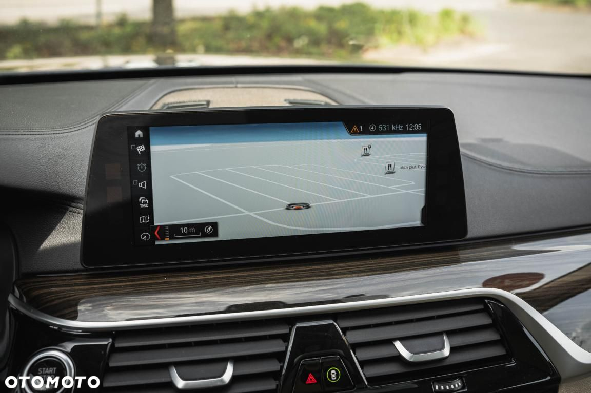 BMW Seria 5 - 16