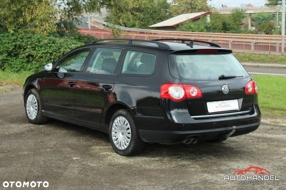 Volkswagen Passat - 4