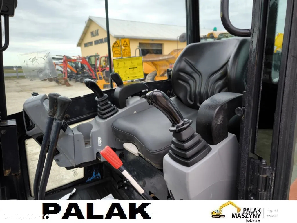Kubota Mini koparka KUBOTA KX016-4    , 2018 rok - 9