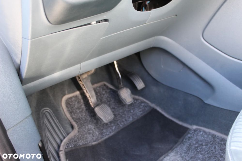 Ford C-MAX 1.6 TDCi Start-Stop-System Champions Edition - 37