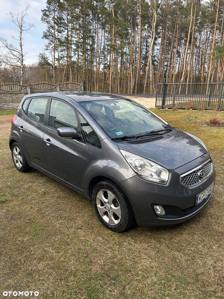 Kia Venga 1.6 CVVT Fifa World Cup Edition - 1