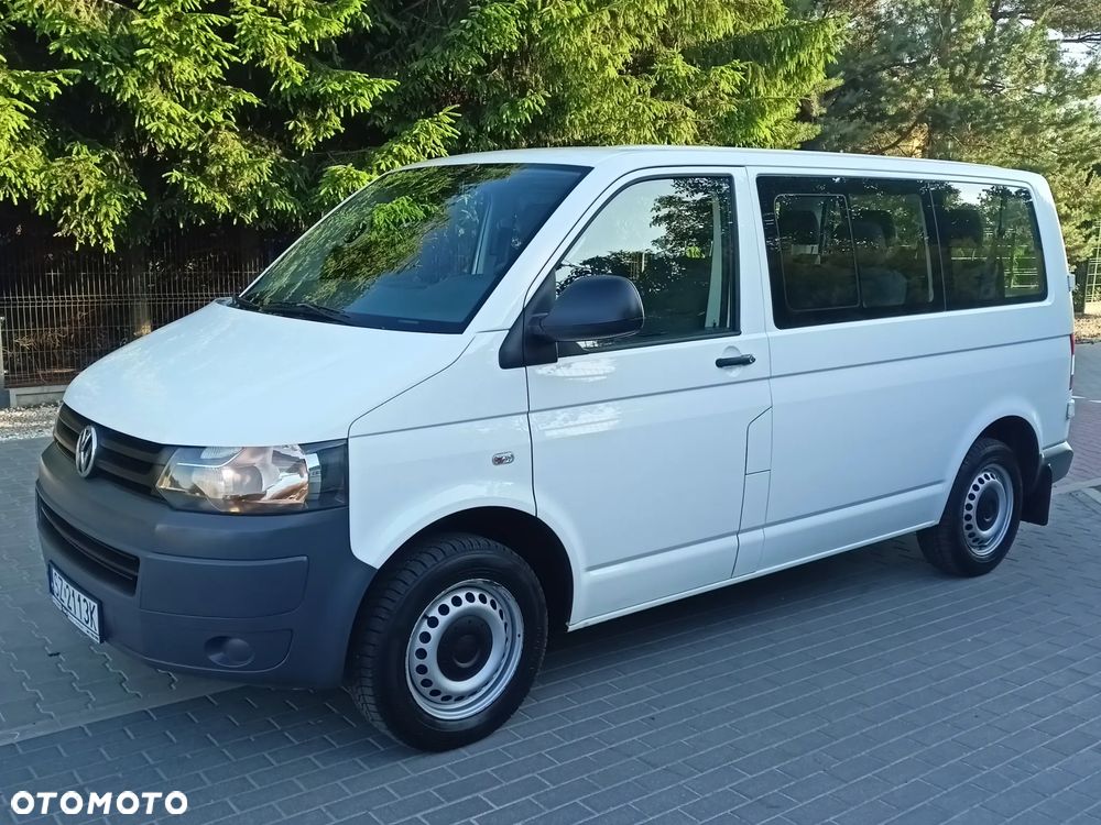 Volkswagen Transporter - 1