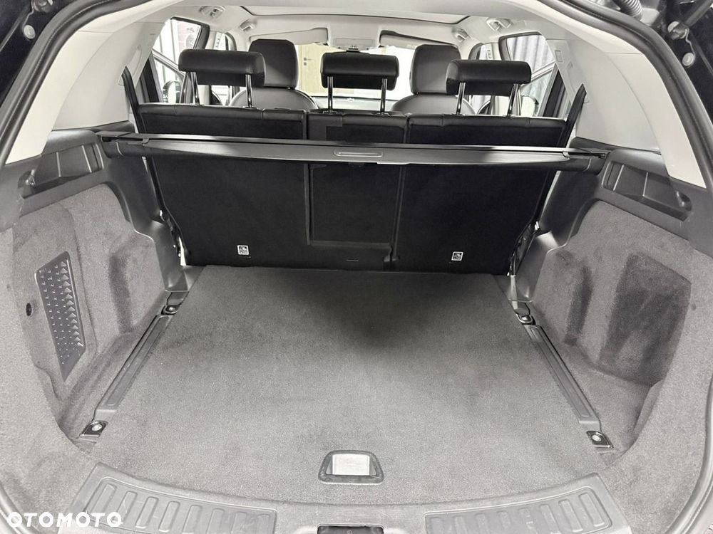 Land Rover Discovery Sport 2.0 TD4 HSE Luxury - 40
