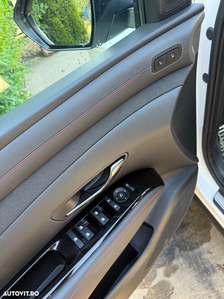 Hyundai Tucson 1.6 l 215 CP 4WD 6AT HEV Luxury N Line - 16