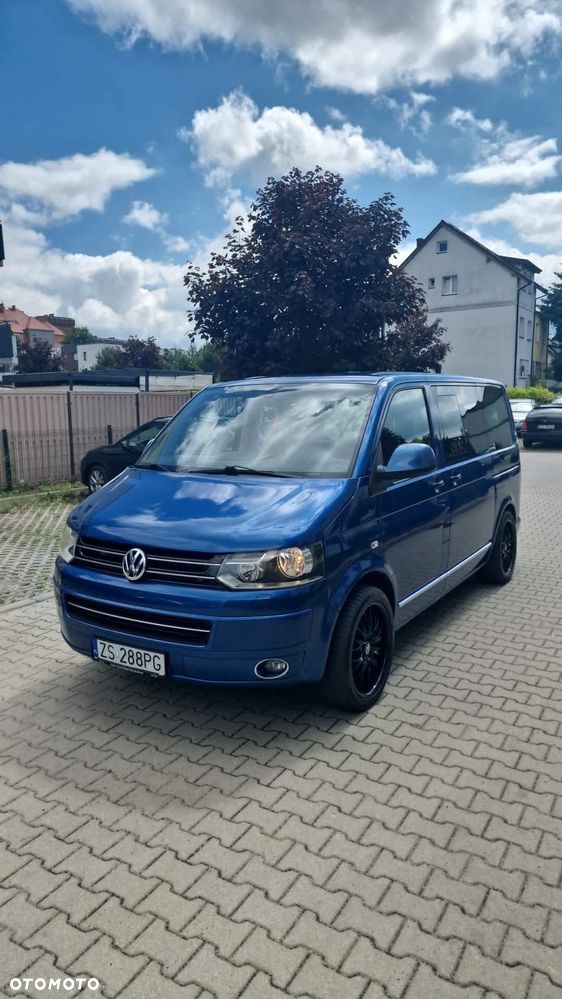 Volkswagen Multivan - 1