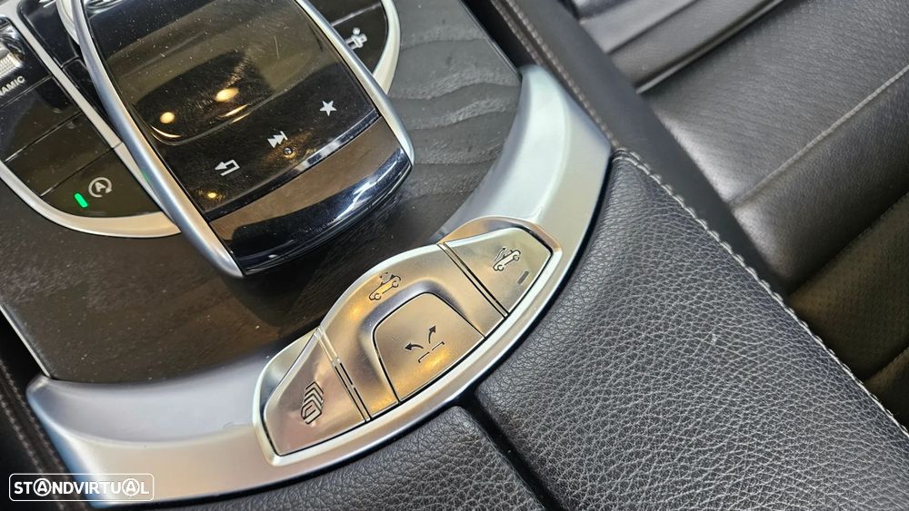Mercedes-Benz C 220 d Cabrio 9G-Tronic AMG Line Plus - 26