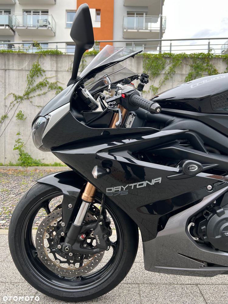 Triumph Daytona - 4