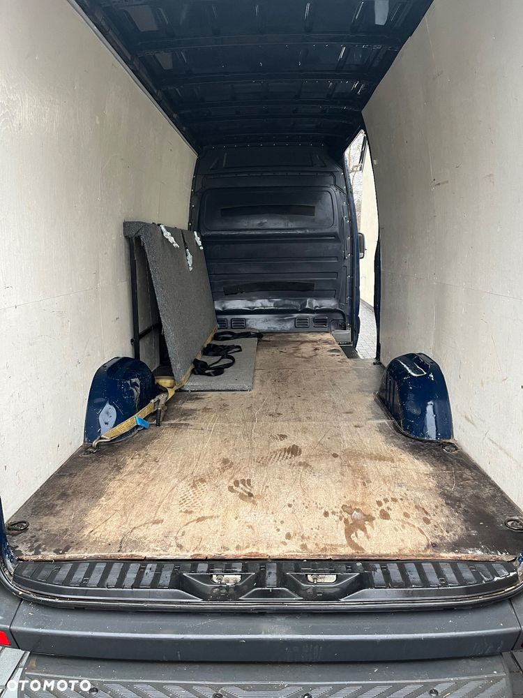 Mercedes-Benz Sprinter - 14