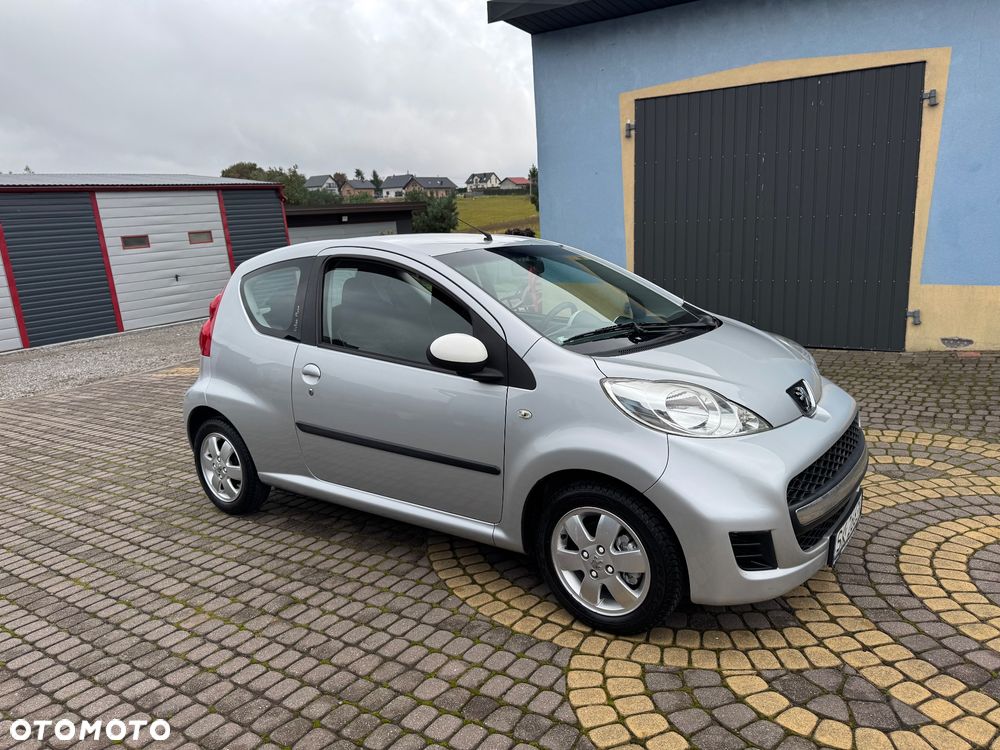 Peugeot 107 1.0 Urban Move - 12