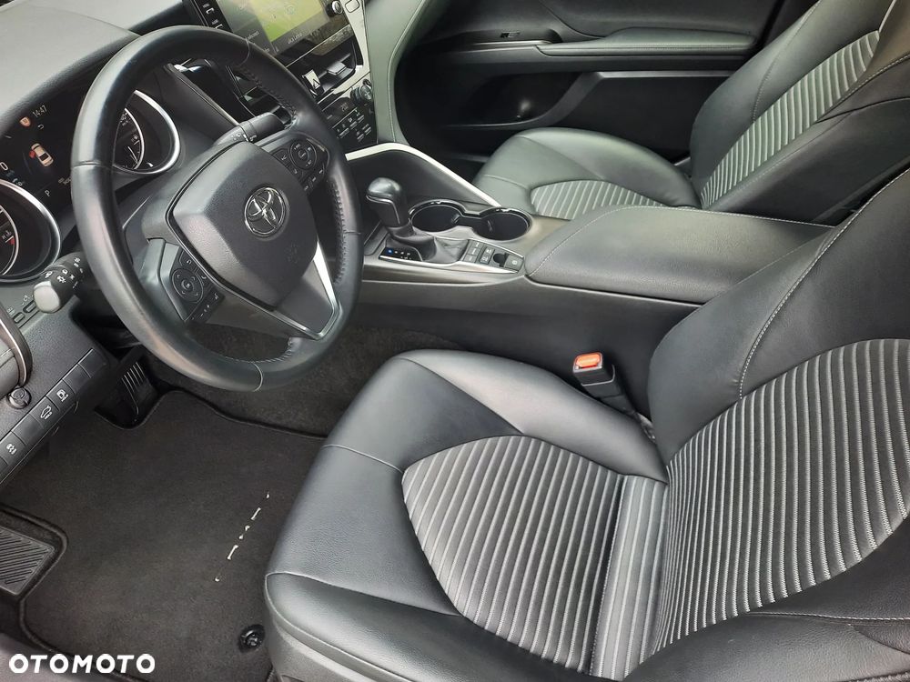 Toyota Camry 2.5 Hybrid Prestige CVT - 15