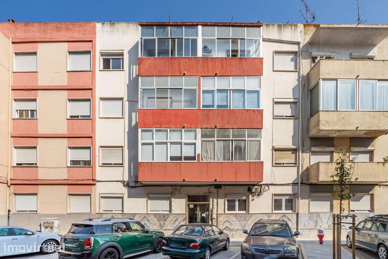 Apartamento T2 Remodelado | Excelente Localização | Odivelas - Grande imagem: 3/25