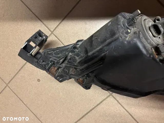 LAMPA PRZÓD LEWA PRAWA MAZDA 5 I - 10