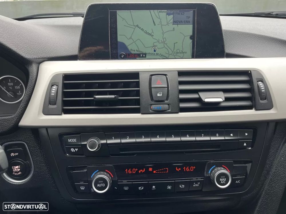 BMW 320 d Touring Line Sport - 33