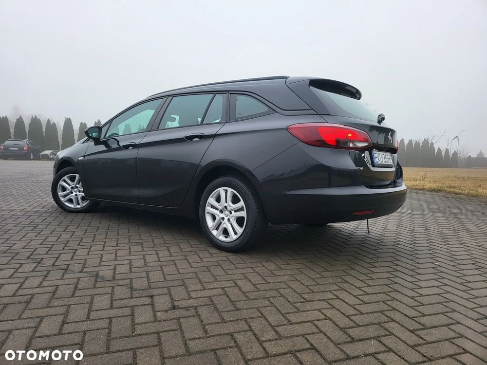 Opel Astra - 16