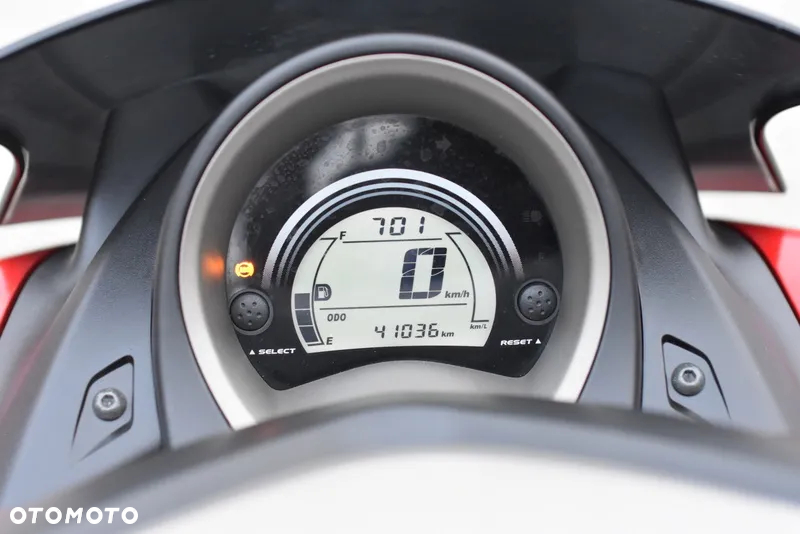 Yamaha NMAX - 27