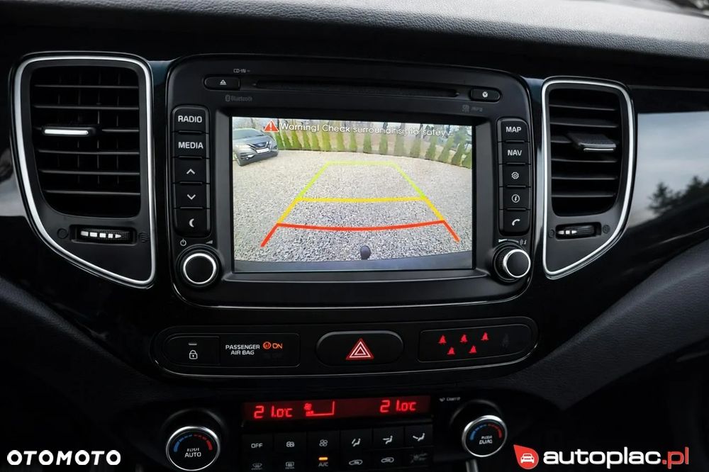 Kia Carens 1.6 GDI Dream Team Edition - 14