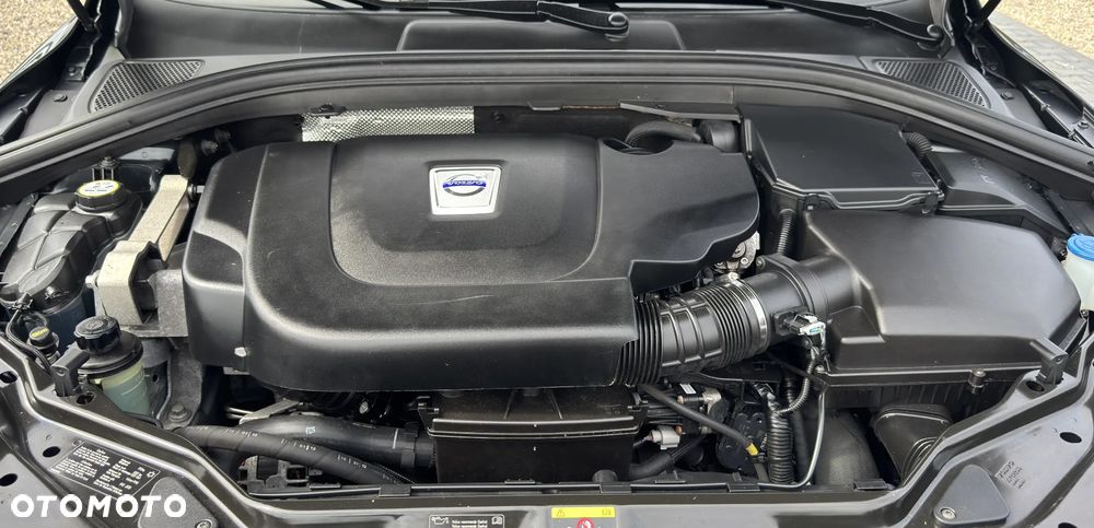 Volvo XC 60 D5 AWD RDesign - 33