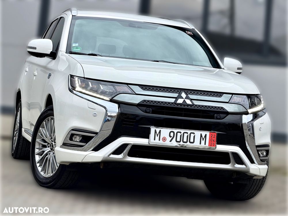 Mitsubishi Outlander - 3
