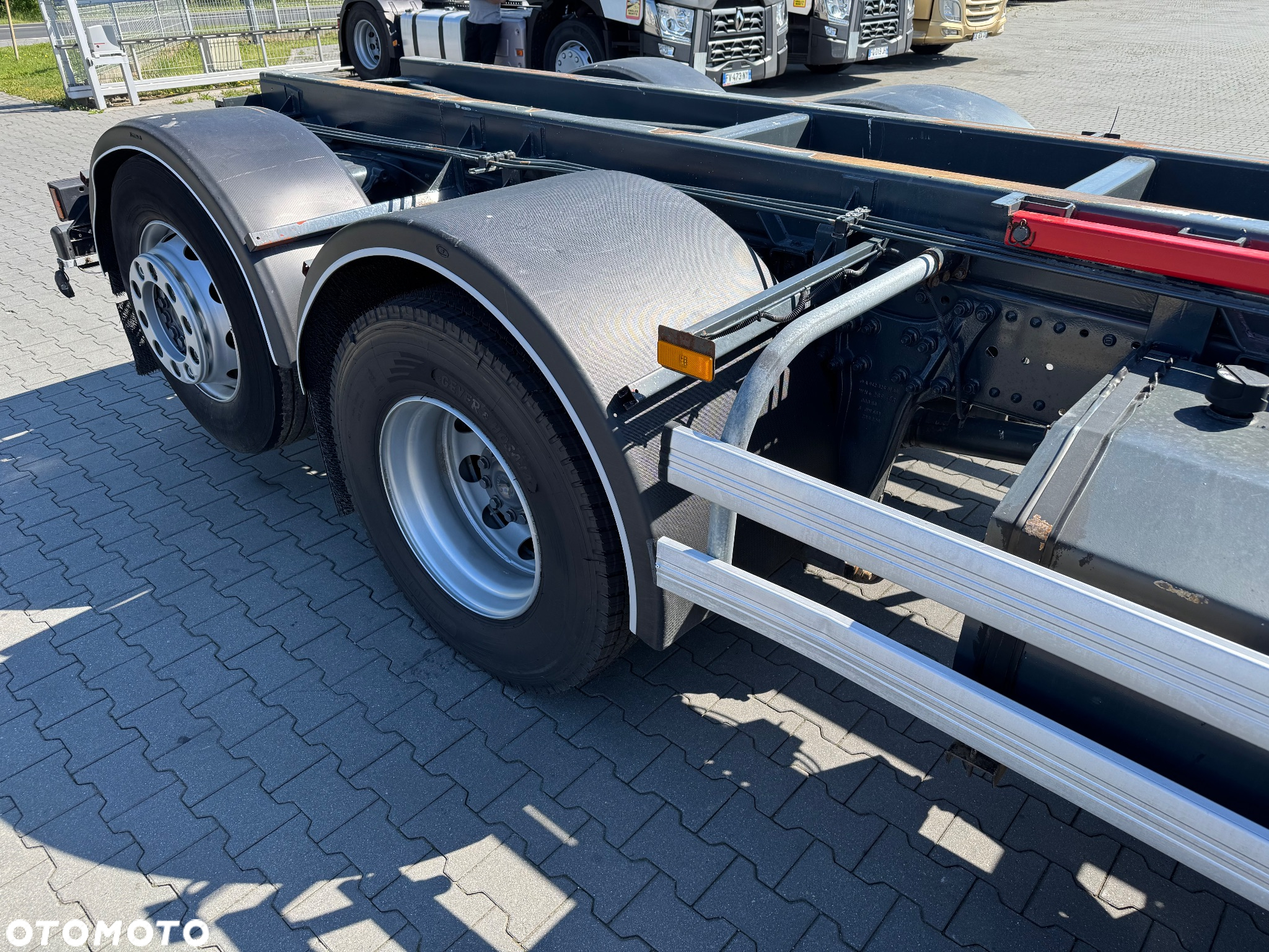 Mercedes-Benz AXOR 2533 6x2 podnoszona/skrętna Dżwig Palfinger Hwytak Rotator - 12