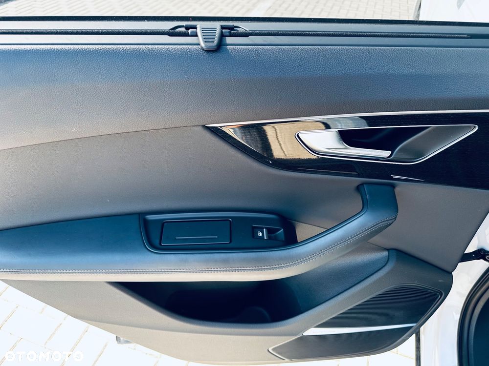 Audi Q7 55 TFSI quattro tiptronic - 9