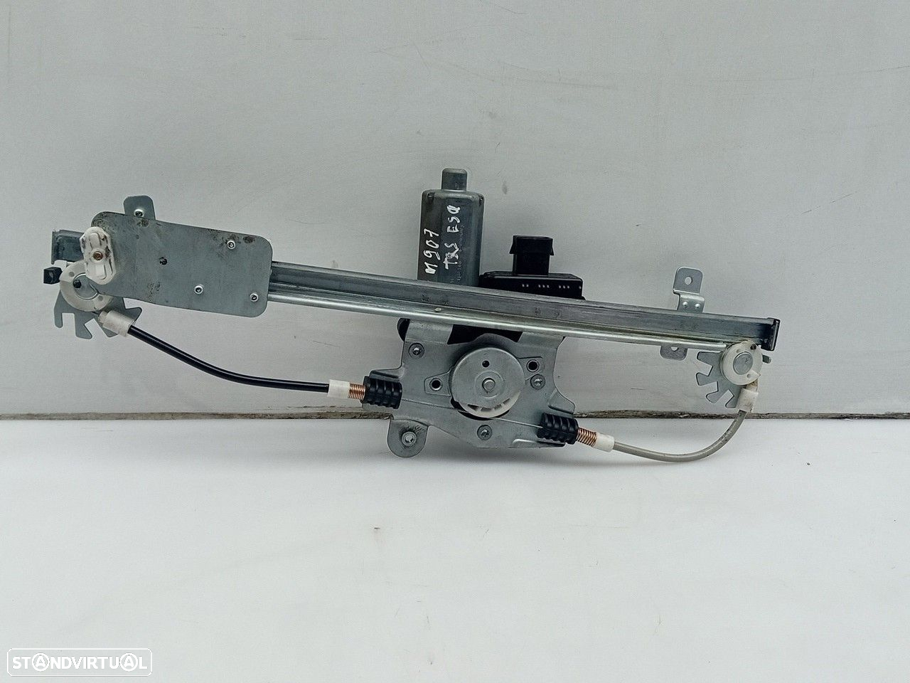 Elevador vidros frente esquerdo OPEL Astra H Caravan (L35) - 2