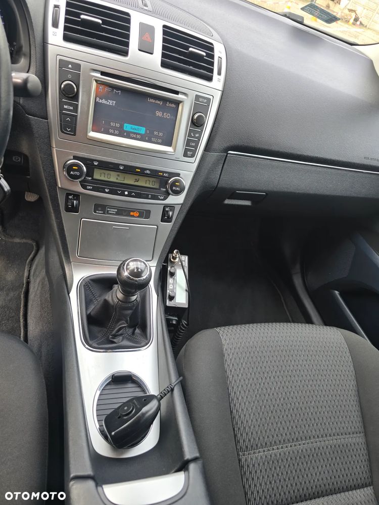 Toyota Avensis 2.0 D-4D Sol+NAVI - 14