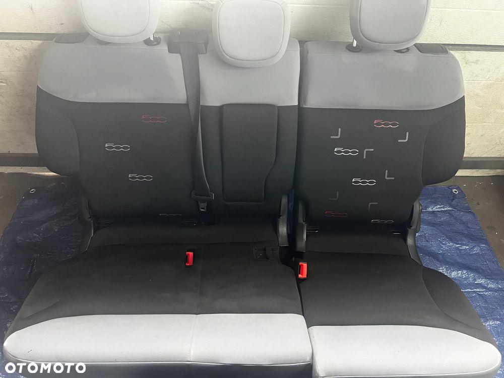 KOMPLET FOTELI FOTELE FIAT 500L ŁADNE UCHWYTY MONTAŻOWE PRZEDNICH FOTELI - 2