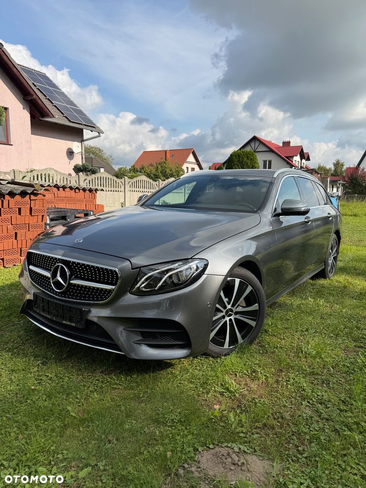 Mercedes-Benz Klasa E 300 d 9G-TRONIC AMG Line - 3
