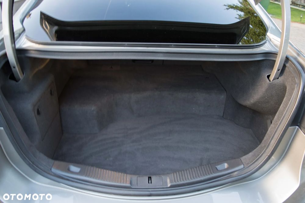 Ford Mondeo - 38