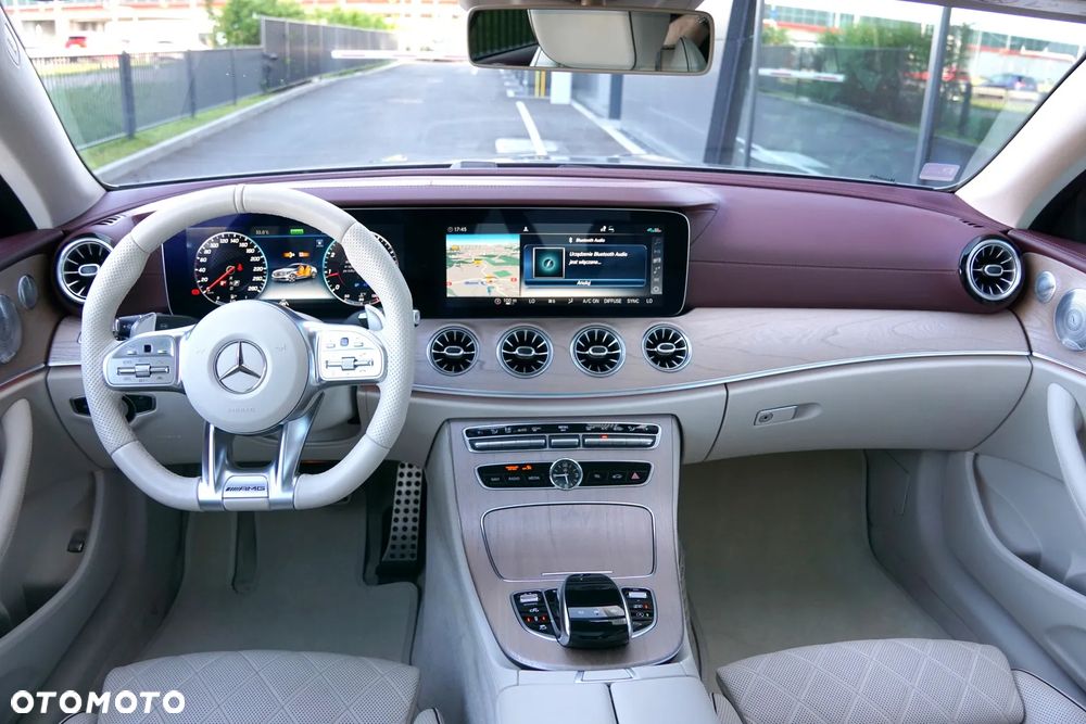 Mercedes-Benz Klasa E AMG 53 4-Matic+ 9G-TRONIC - 27