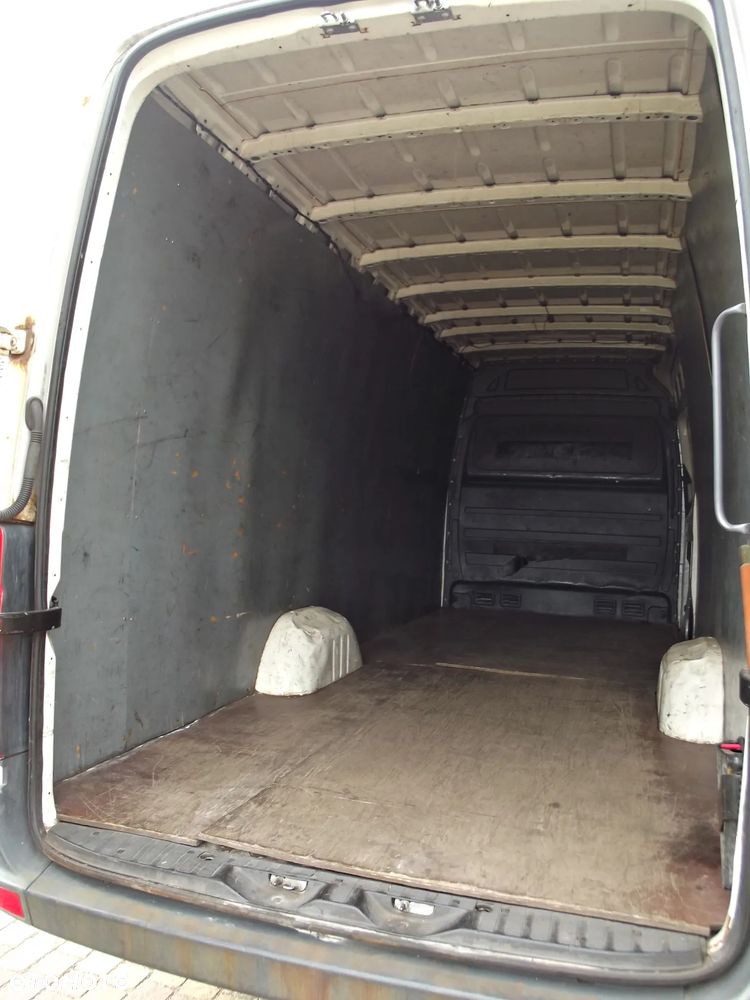 Volkswagen CRAFTER - 8