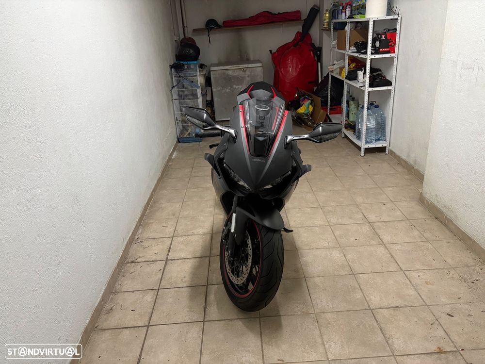 Honda Fireblade Cbr1000rr - 2