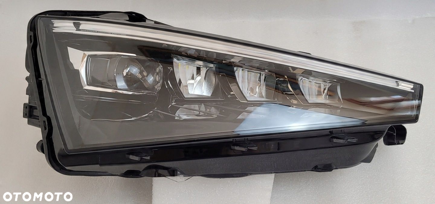 LAMPA PRAWA PRZÓD SKODA SCALA CRYSTAL LIGHTING 2019- - 3