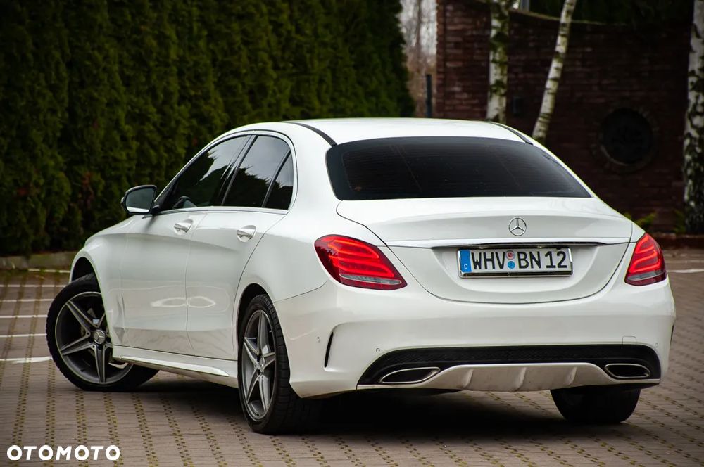 Mercedes-Benz Klasa C 200 7G-TRONIC AMG Line - 3