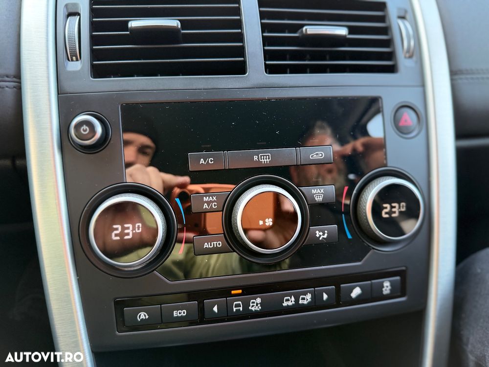 Land Rover Discovery Sport 2.0 l TD4 HSE Luxury Aut. - 13