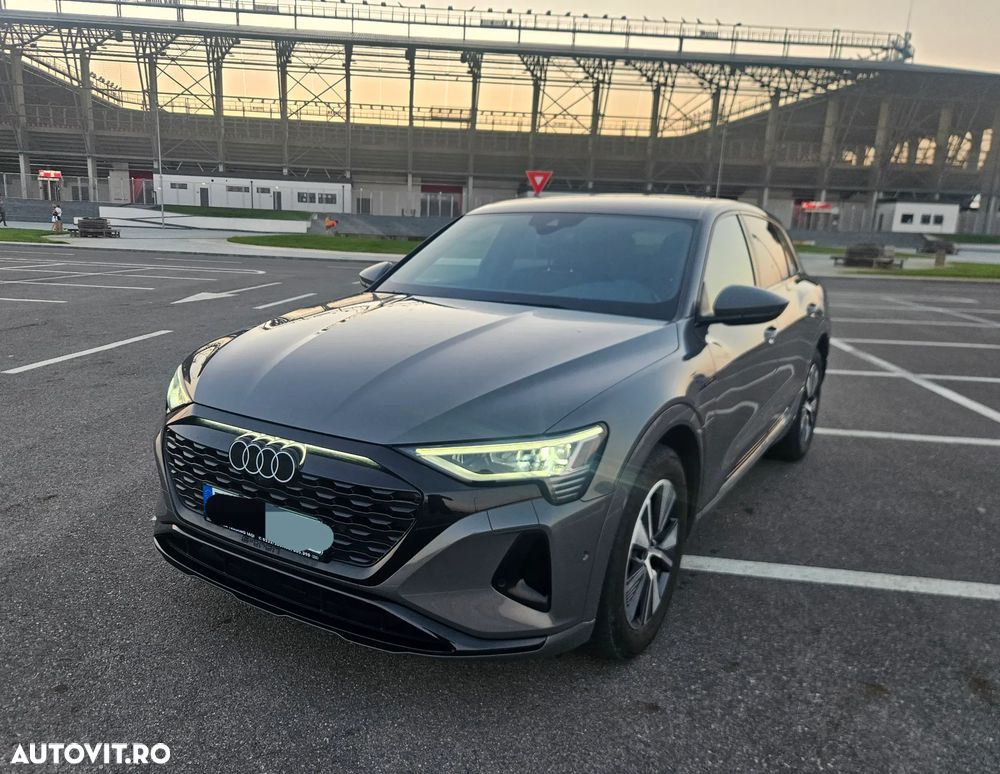 Audi Q8 e-tron 50 quattro S Line - 1
